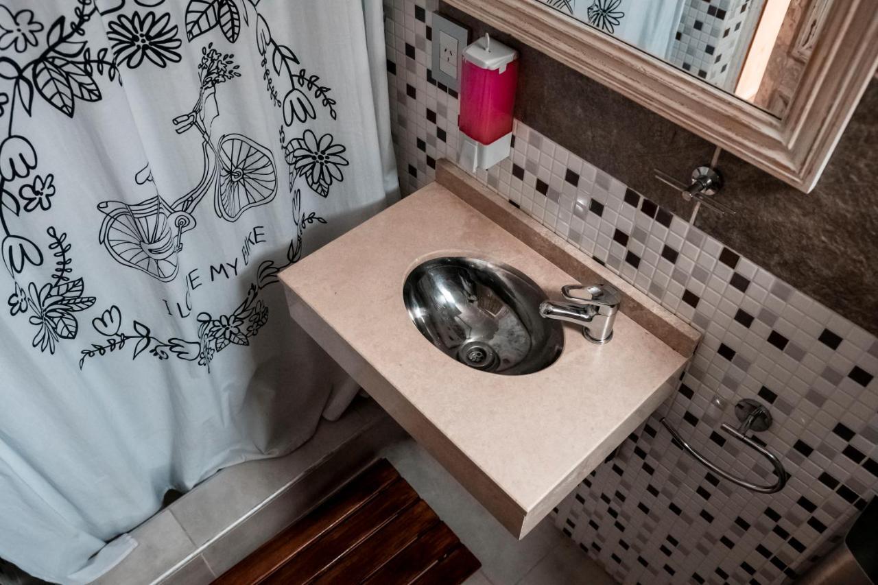 Cama em Dormitório Feminino com 6 Camas
